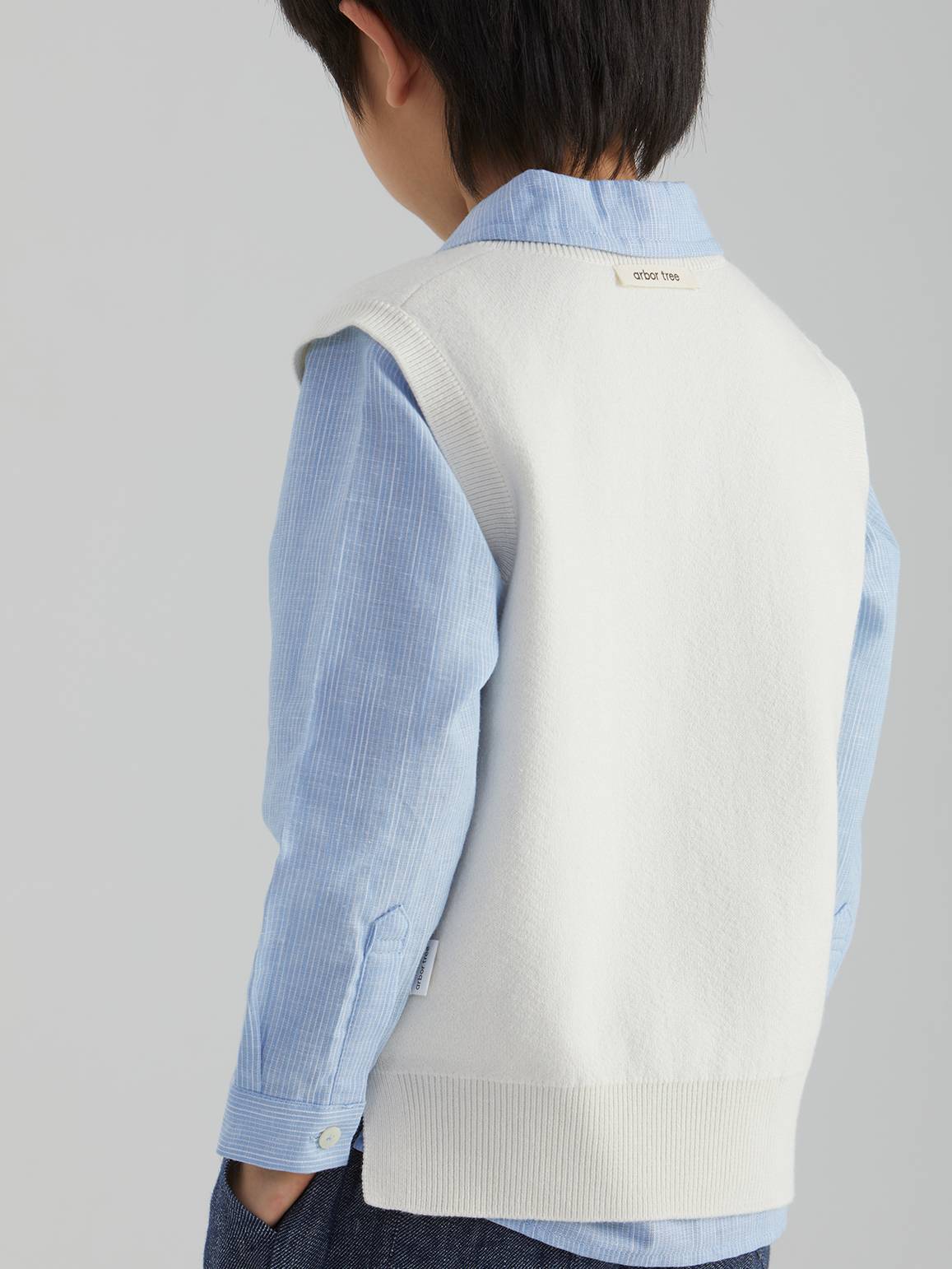 ArborTree organic cotton and cashmere 3D pattern vest for kids, soft and cozy with natural, eco-friendly materials.