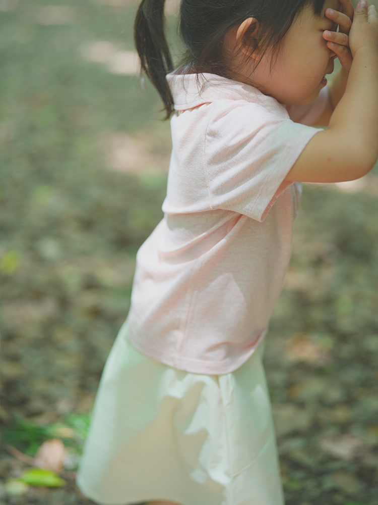 ArborTree organic cotton polo-neck short-sleeve T-shirt for boys and girls, natural and eco-friendly kids' apparel.