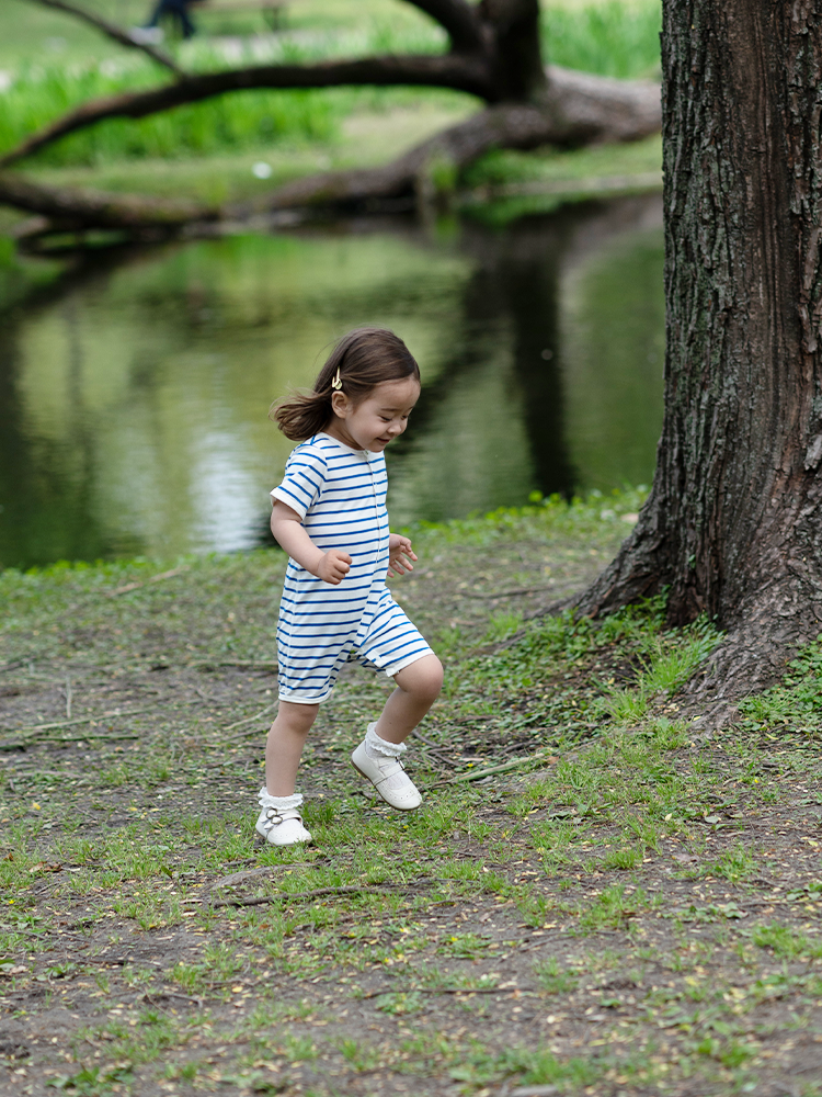 ArborTree organic cotton short-sleeve romper for kids, front-opening, lightweight, breathable, moisture-wicking, suitable for boys and girls