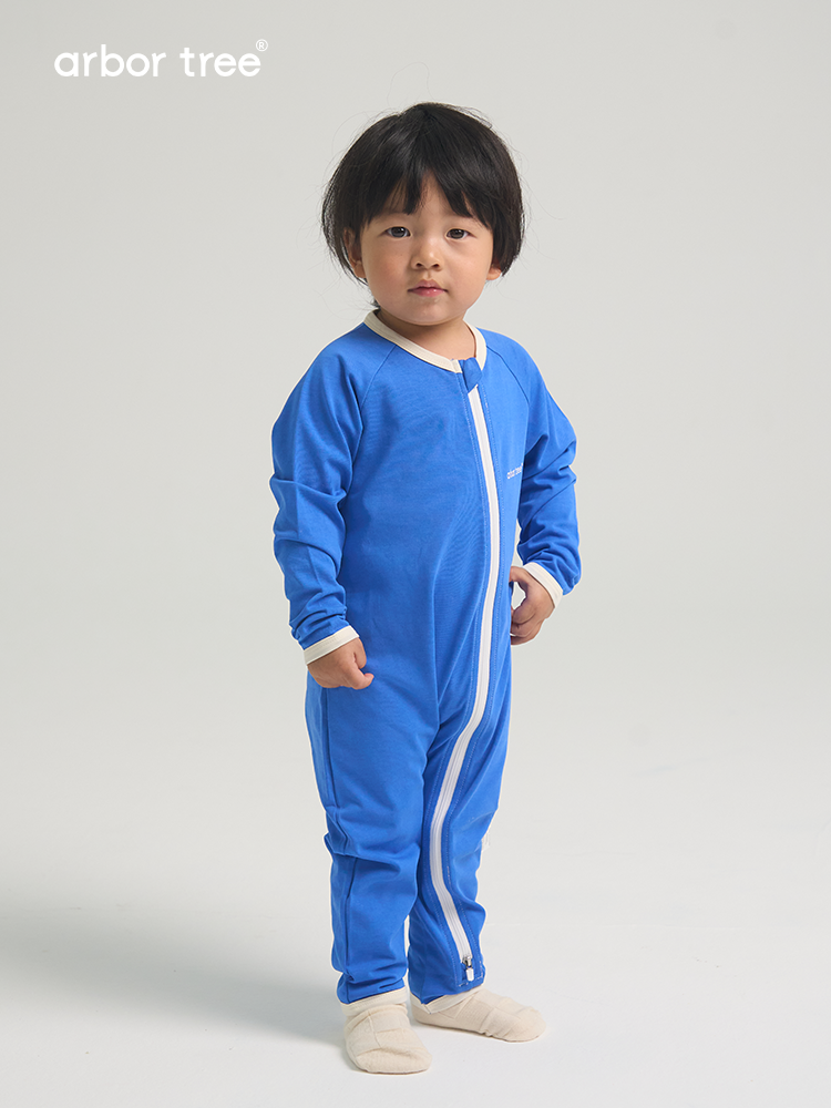 ArborTree organic cotton long-sleeve kids one-piece with side zipper, suitable for boys and girls, soft and warm for spring and fall.
