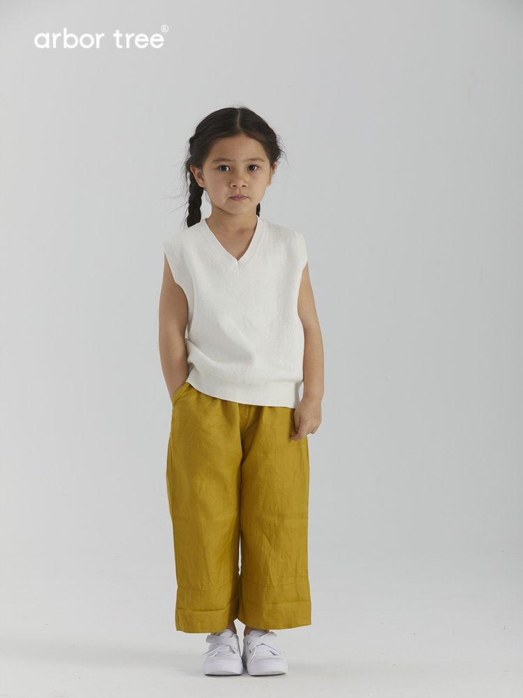 ArborTree organic cotton and cashmere kids' vest with 3D pattern, in natural colors, made from sustainably sourced materials.