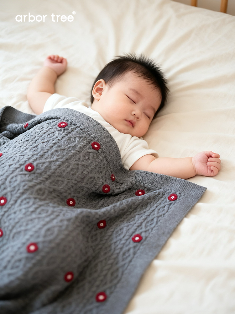 ArborTree 100% Merino Wool baby blanket, thick and warm infant blanket with soft, heavy-duty wool for cozy comfort.