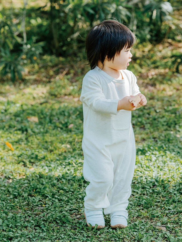 Organic cotton linen baby romper by arbortree, long-sleeve, breathable, moisture-wicking spring/fall outfit for infants.