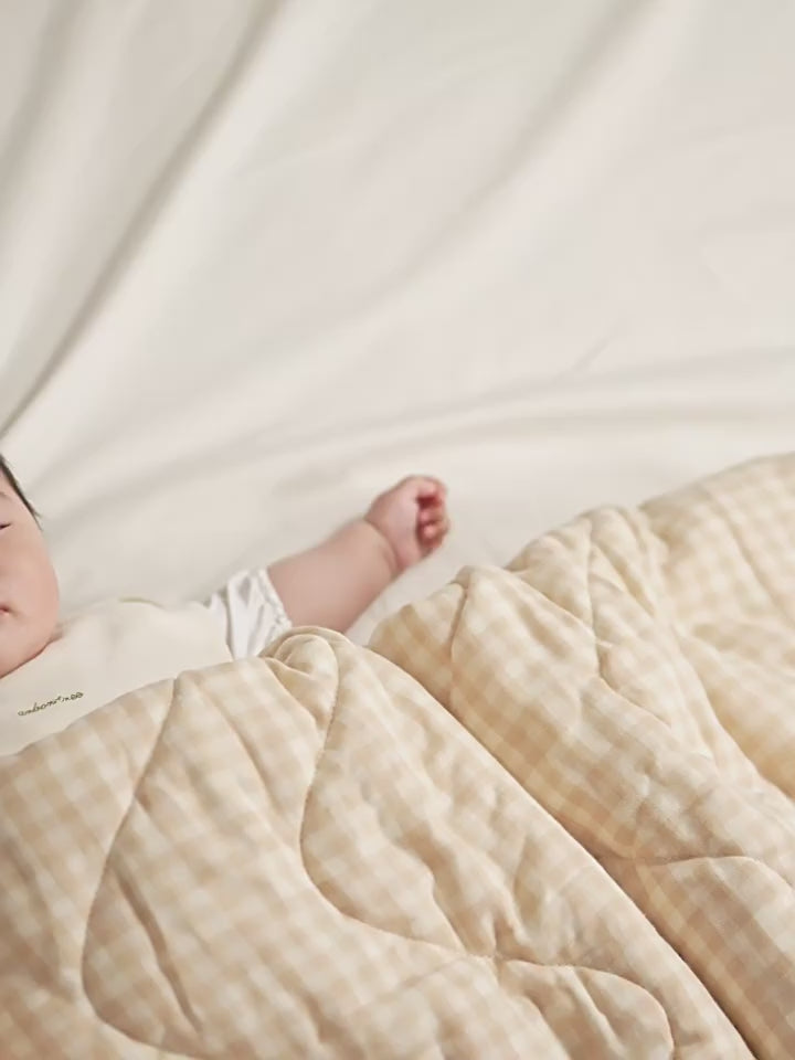 ArborTree Natural Organic Cotton Baby Quilt (Machine Washable) – Warm, Moisture-Wicking, and Breathable